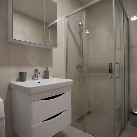 Pod Suncem アパート *